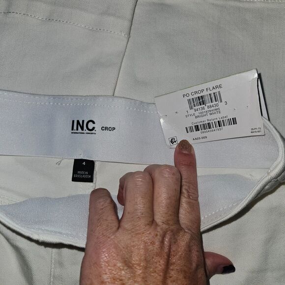 International Concepts Women's White Crop Flare High-Rise Jeans Size 4 - Picture 2 of 4